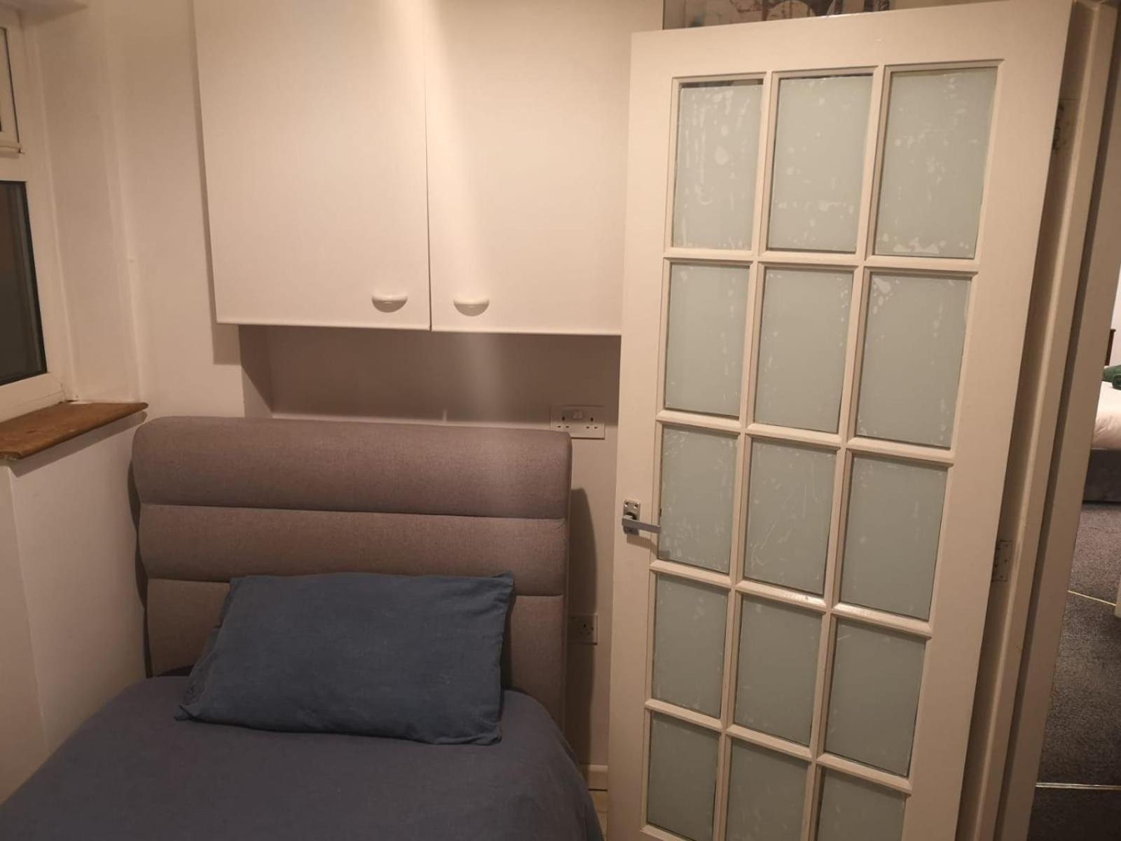 Mossbank House Luton Airport酒店 外观 照片